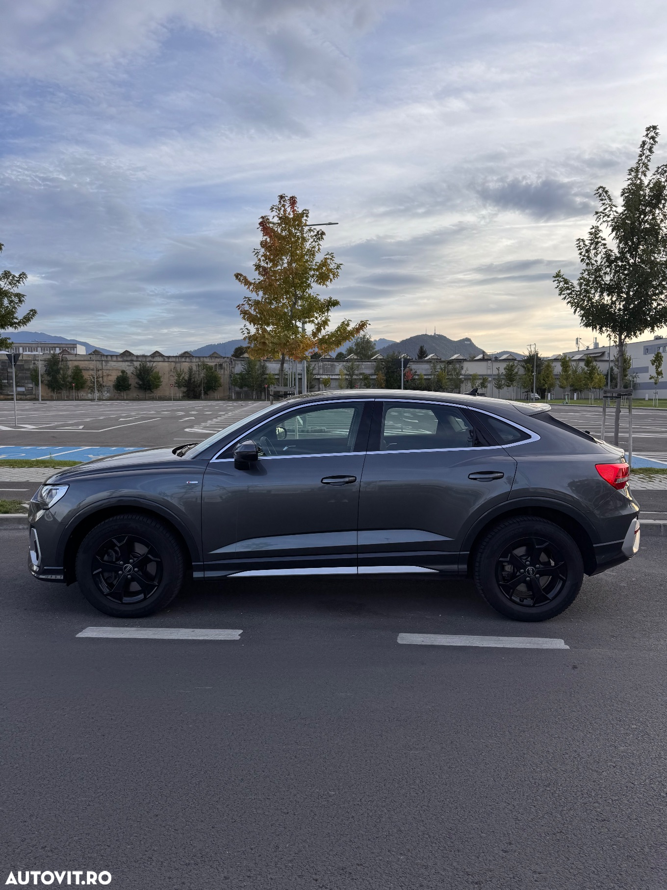 Audi Q3 Sportback 2.0 40 TDI quattro S tronic S Line - 11