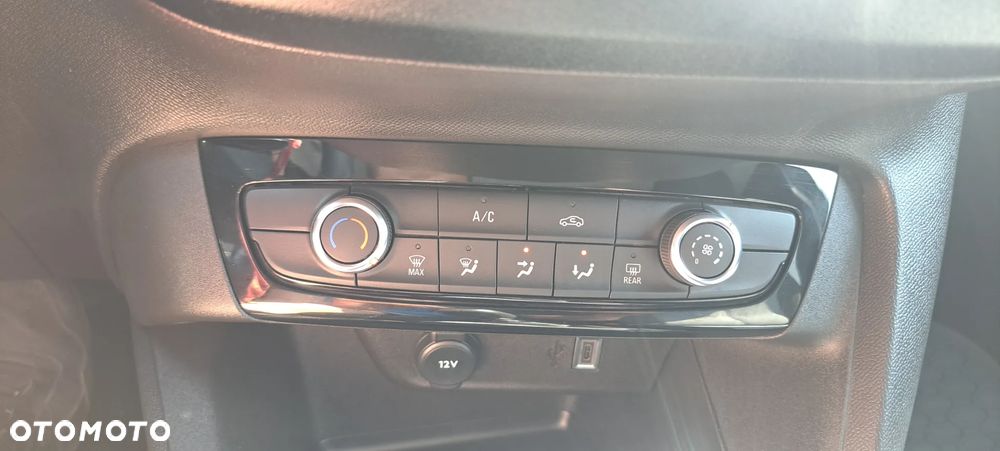 Opel Corsa 1.2 Direct Injection Turbo Edition - 33