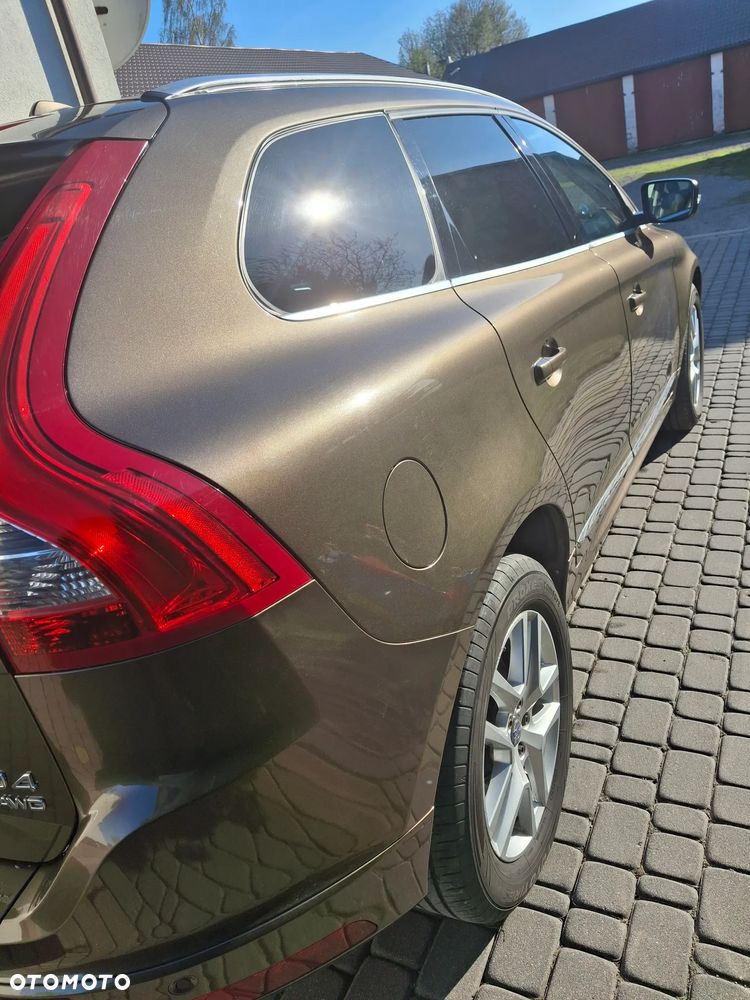 Volvo XC 60 D4 AWD Summum - 8