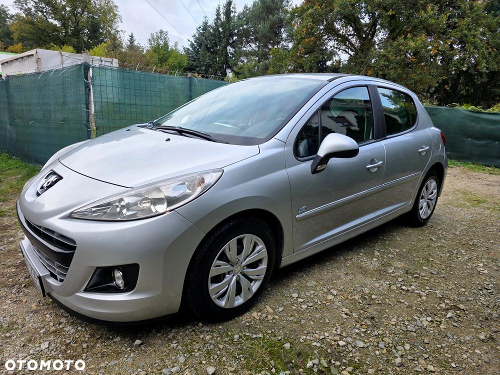 Peugeot 207 1.4 Trendy - 11