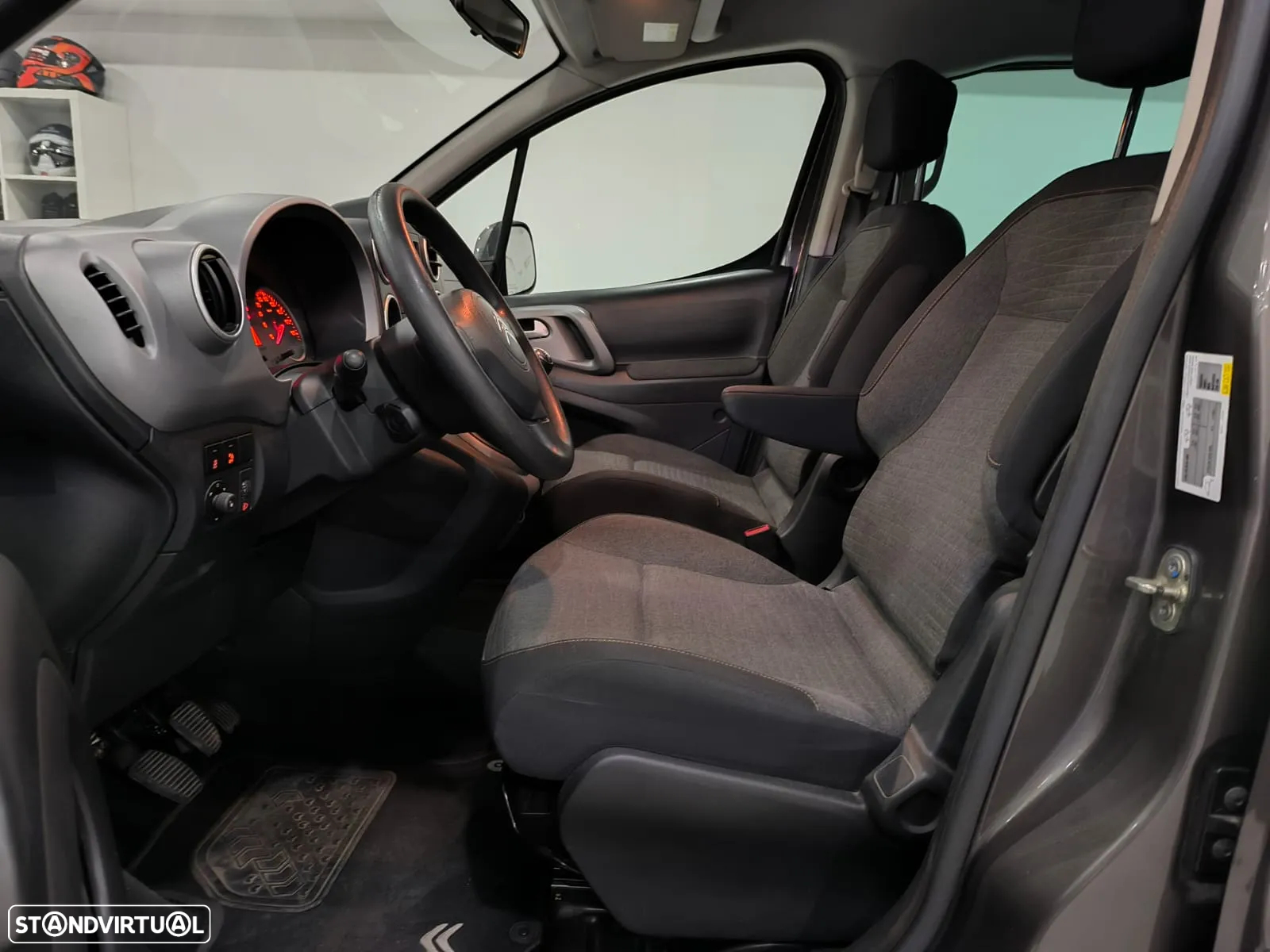 Citroën Berlingo 1.6 BlueHDi Feel 7L - 19