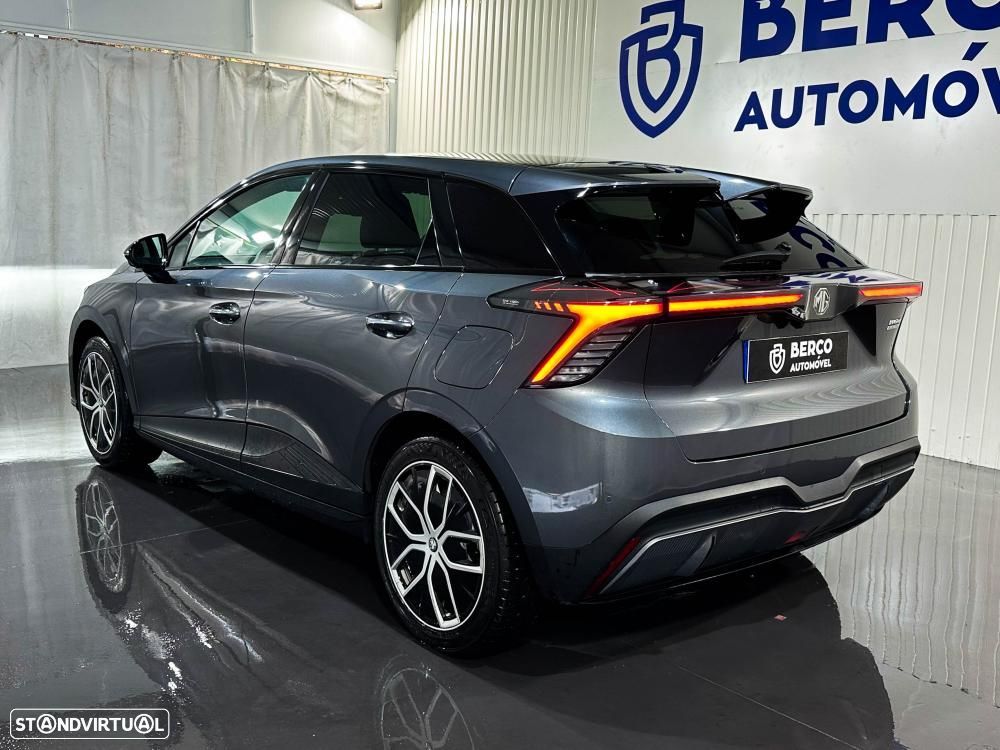 MG MG4 77 kWh Extended Range Luxury - 7
