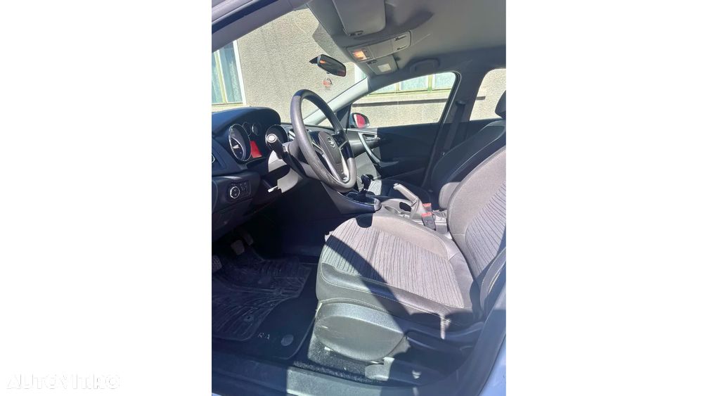 Opel Astra 1.4 ECOTEC Turbo Enjoy - 12