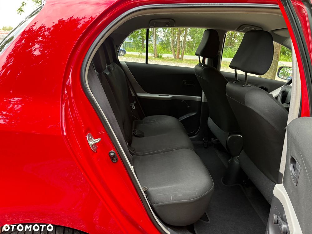 Toyota Yaris 1.0 VVT-i - 34