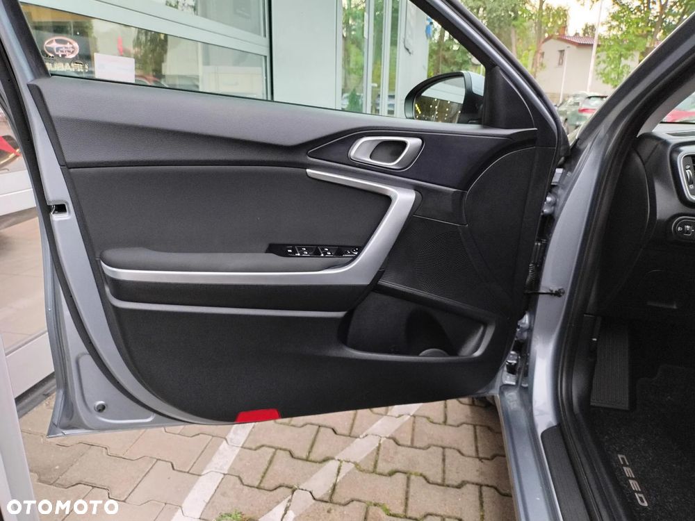 Kia Ceed 1.5 T-GDI M DCT - 10