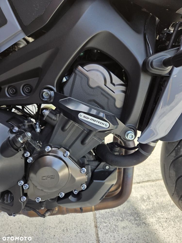 Yamaha MT - 17