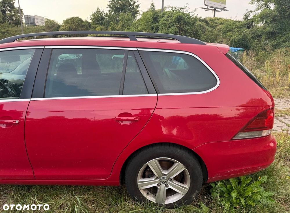 Volkswagen Golf 1.6 TDI Highline - 5