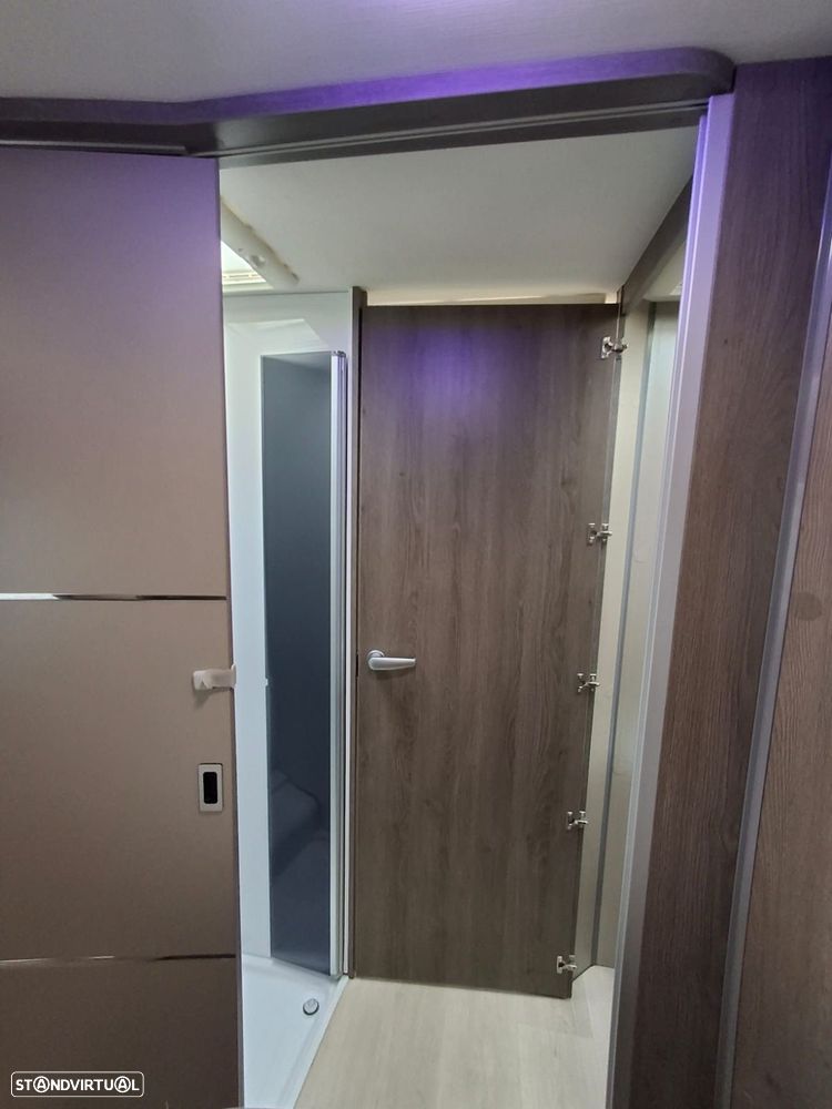 Chausson Titanium Ford Transit - 46