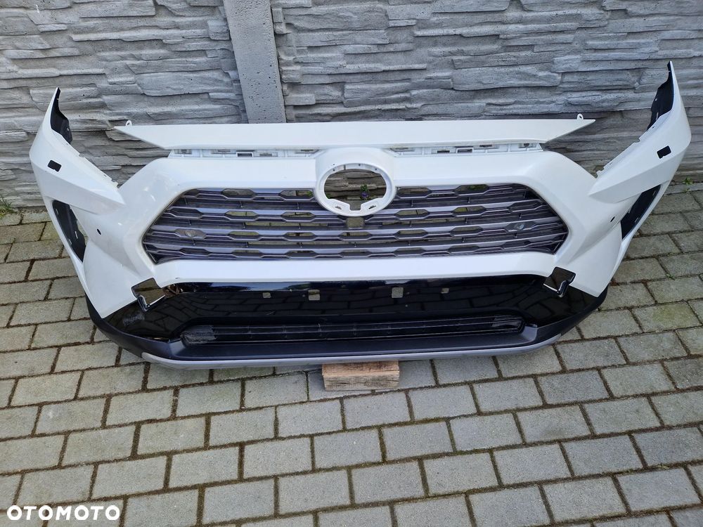 Zderzak Toyota Rav4 v 2019- - 2