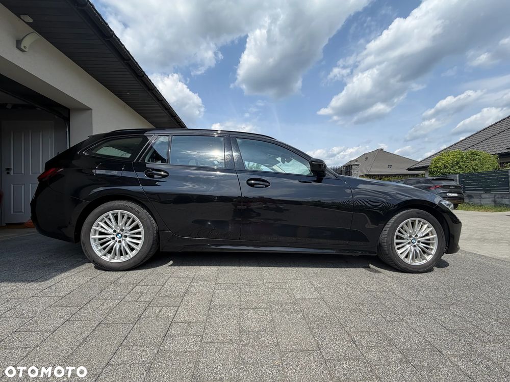 BMW Seria 3 318i Sport Line - 2