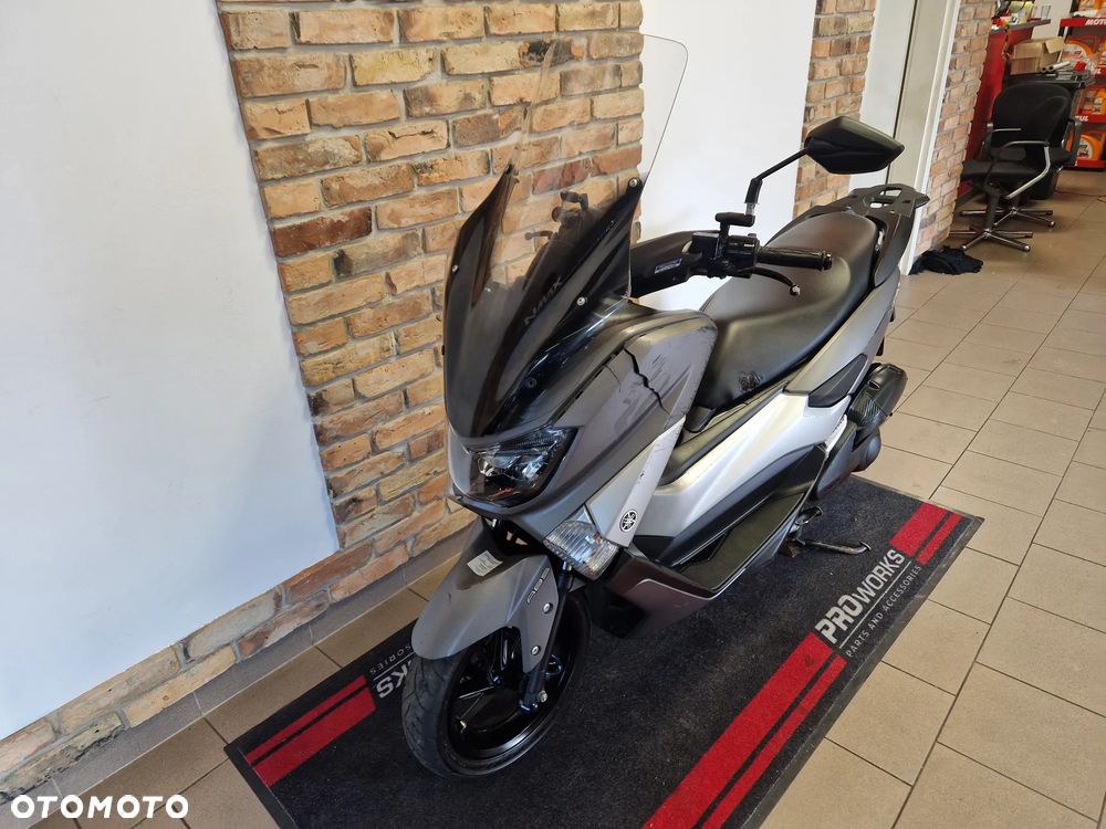 Yamaha NMAX - 5