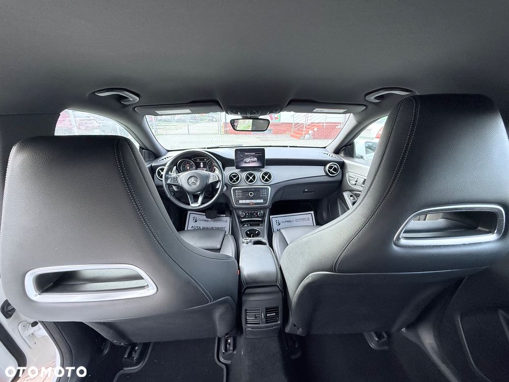 Mercedes-Benz CLA - 8