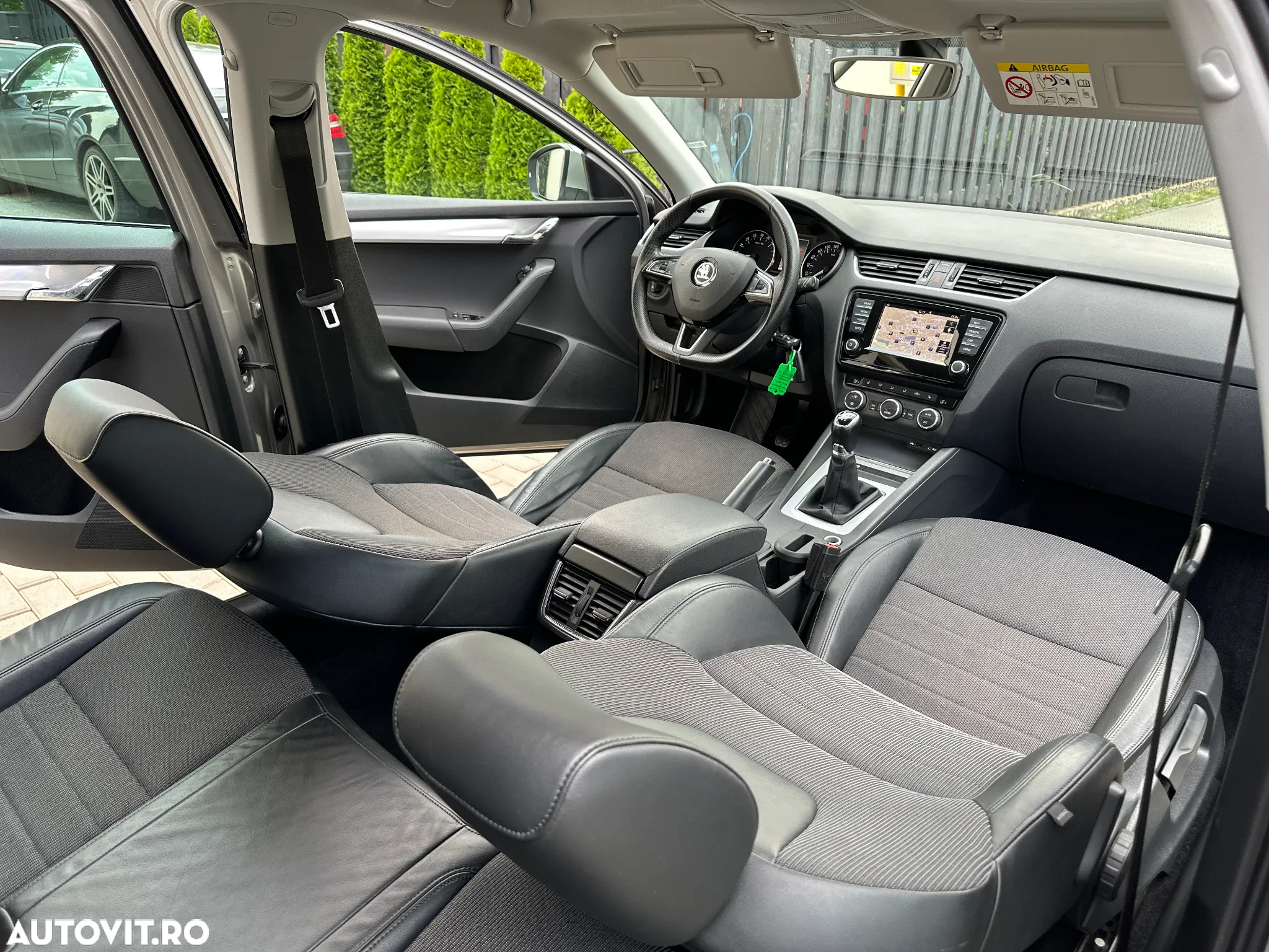 Skoda Octavia Combi 1.6 TDI (Green tec) Ambition - 6