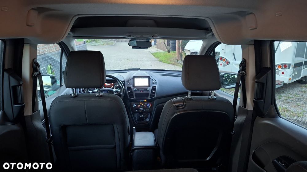 Ford Transit Connect - 13