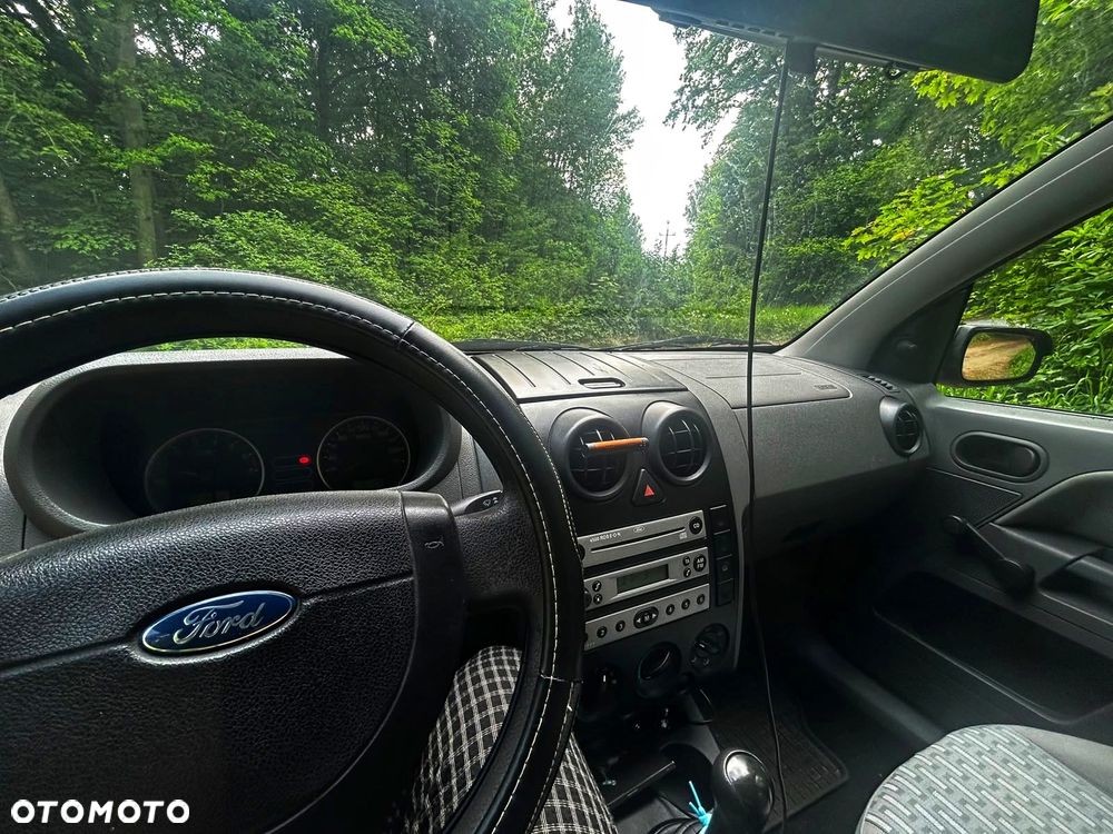 Ford Fusion - 8