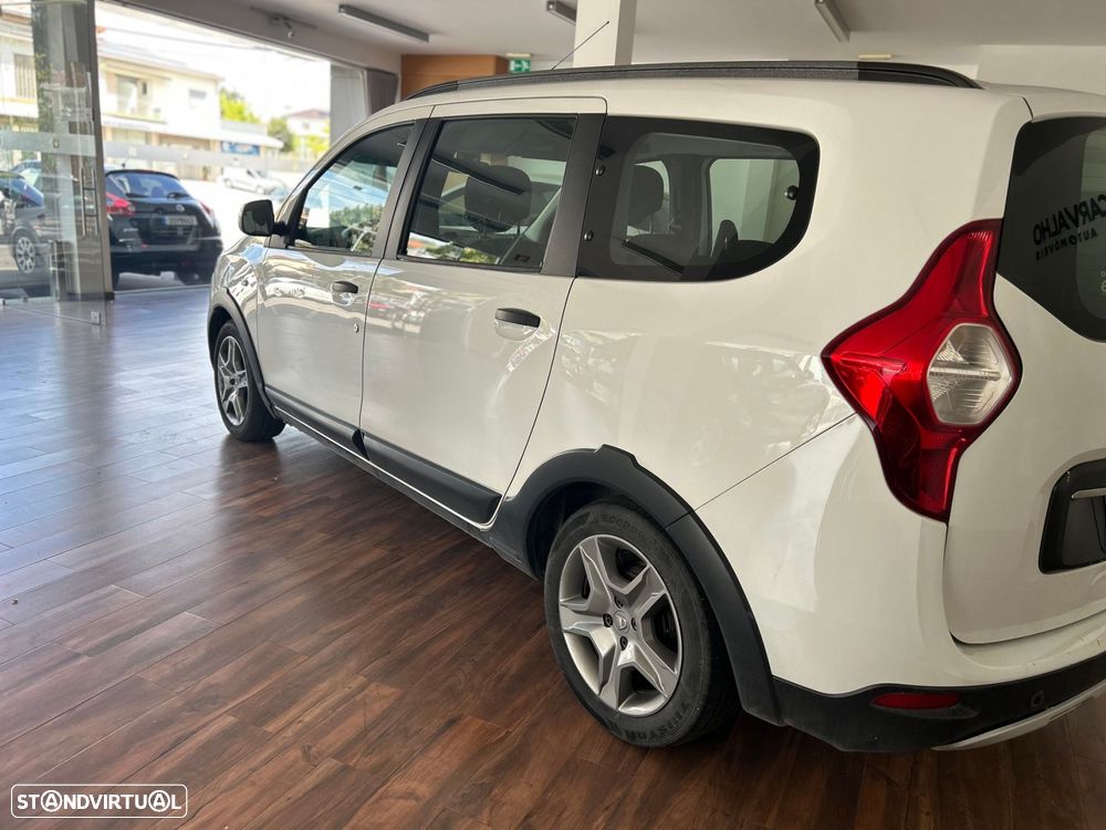 Dacia Lodgy 1.5 dCi Stepway 7L - 6