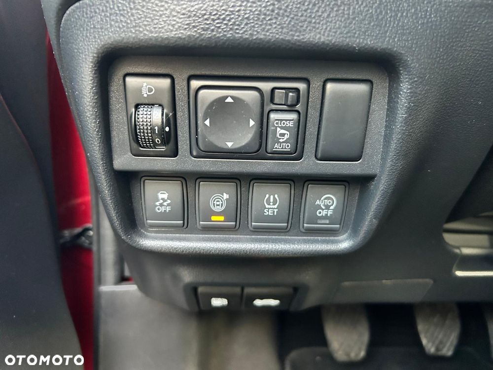 Nissan Juke 1.2 DIG-T Tekna Dark Sound - 36