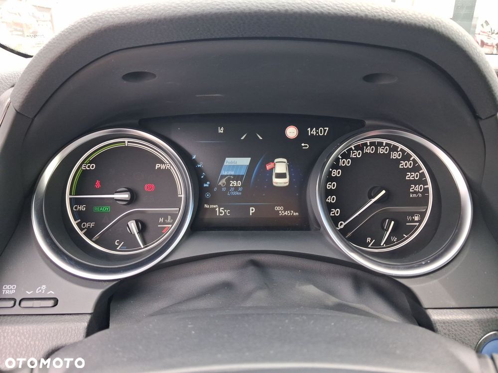 Toyota Camry 2.5 Hybrid Comfort CVT - 21