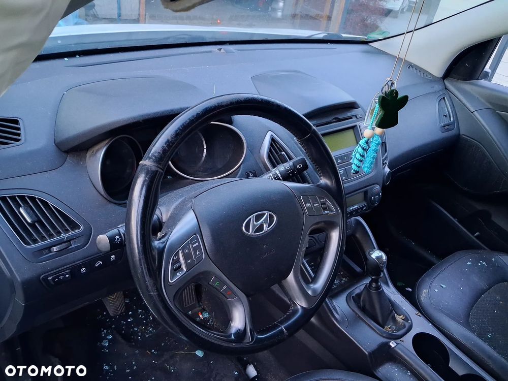 Hyundai ix35 1.6 2WD blue Comfort - 13