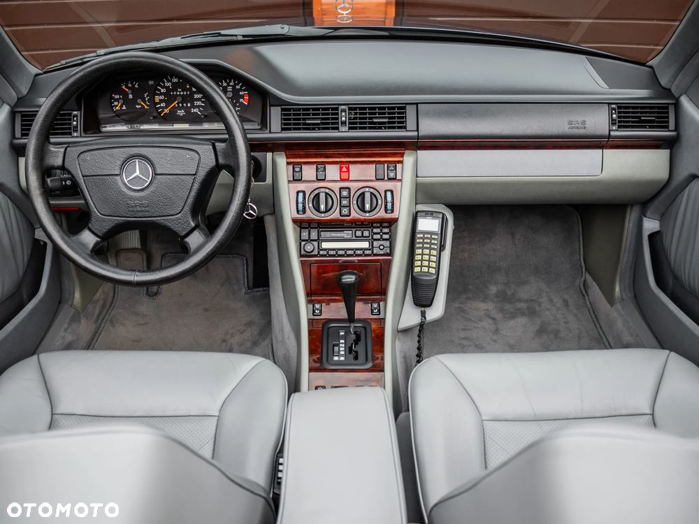 Mercedes-Benz Klasa E - 8