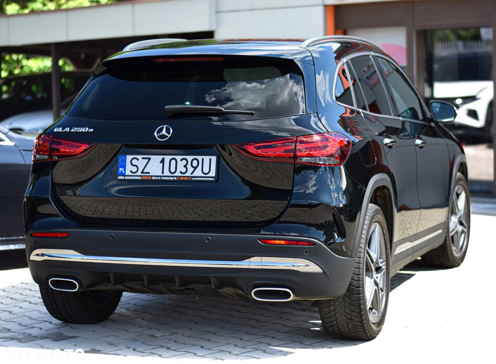 Mercedes-Benz GLA 250 e 8G-DCT AMG Line - 35