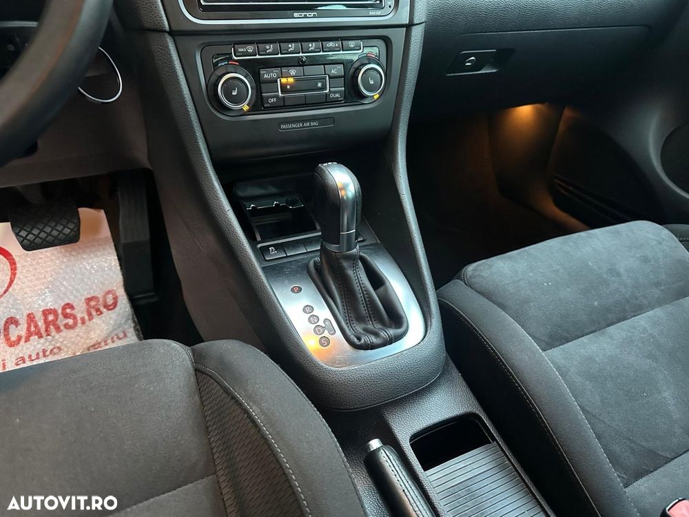 VOLKSWAGEN Golf 2012 — imagine 8