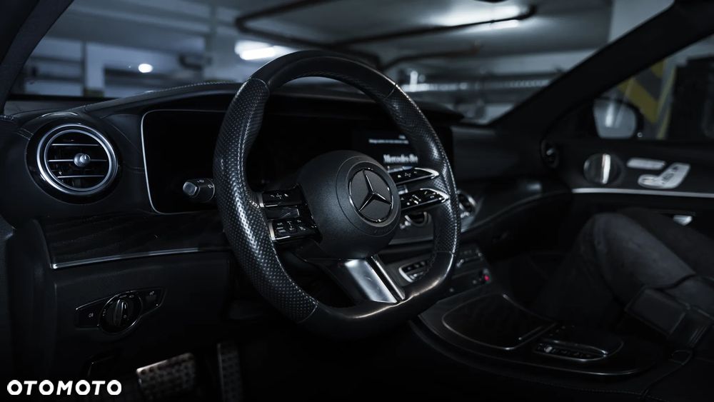 Mercedes-Benz Klasa E 400 d 4Matic 9G-TRONIC AMG Line - 3