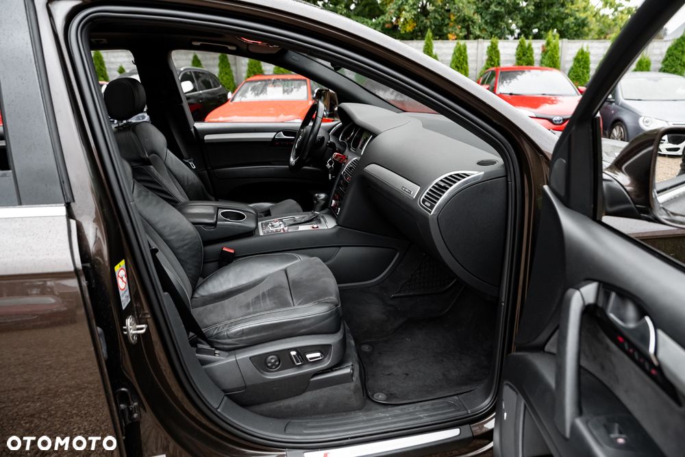 Audi Q7 3.0 TDI DPF Quattro Tiptronic - 26
