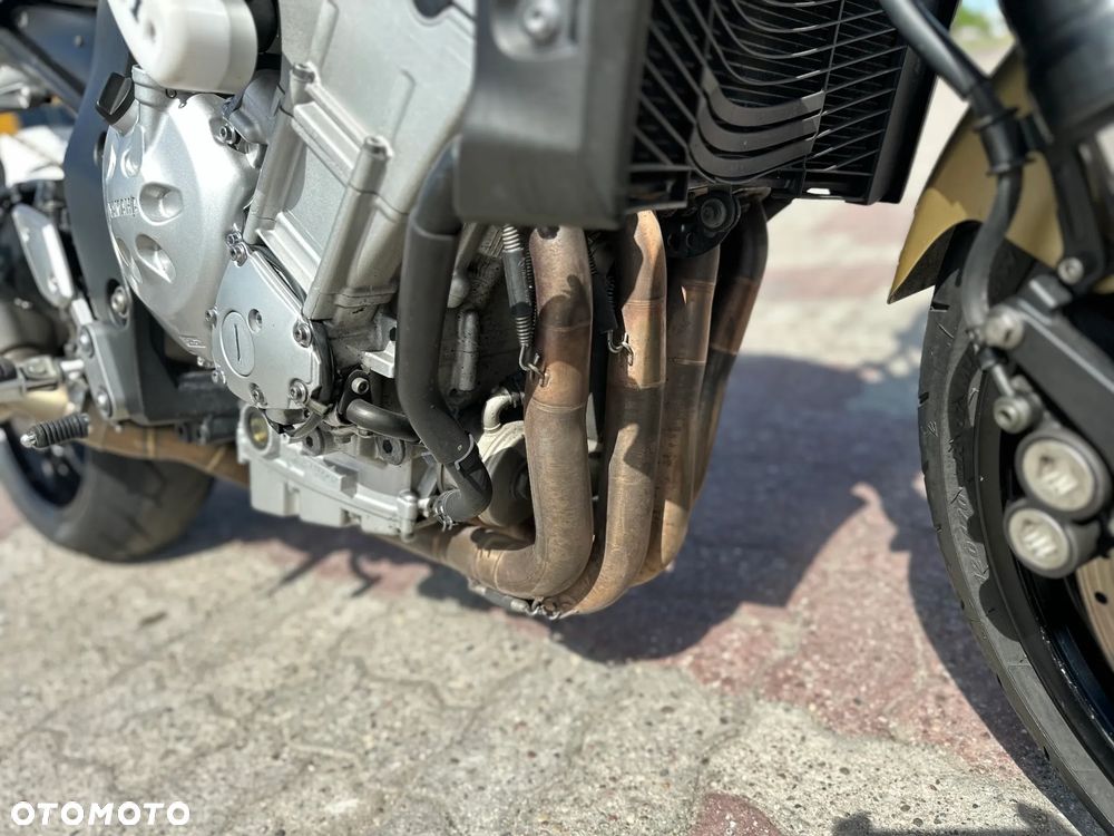 Yamaha FZ - 20