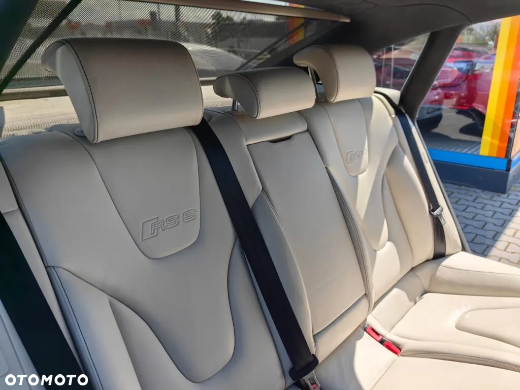 Audi RS6 5.0 TFSI Quattro Tiptr - 35