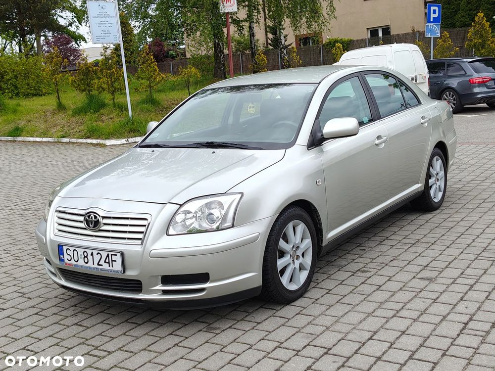 Toyota Avensis 1.8 Terra - 14