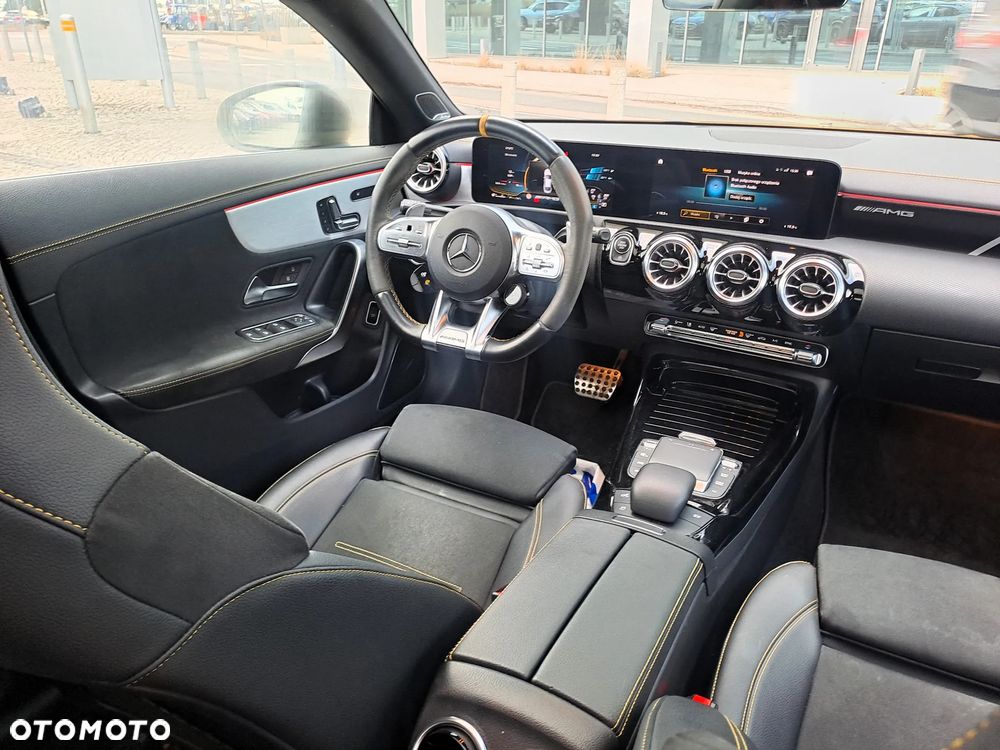 Mercedes-Benz CLA AMG 45 S 4-Matic+ 8G-DCT - 12
