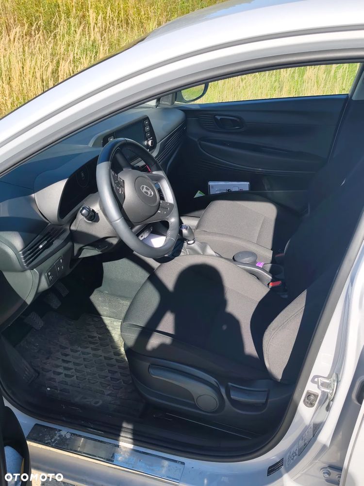 Hyundai i20 1.2 Modern - 12