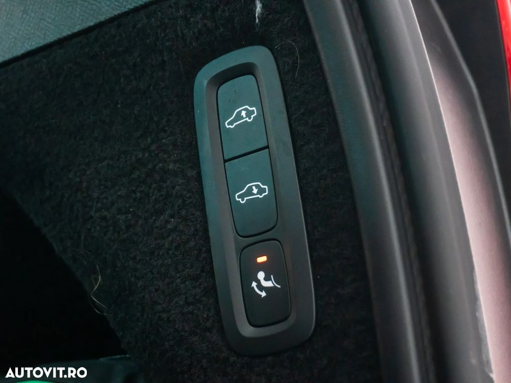 Volvo XC 90 T8 AWD Recharge Geartronic RDesign - 24
