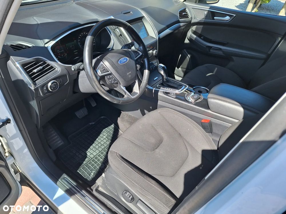 Ford S-Max 2.0 TDCi Titanium PowerShift - 12