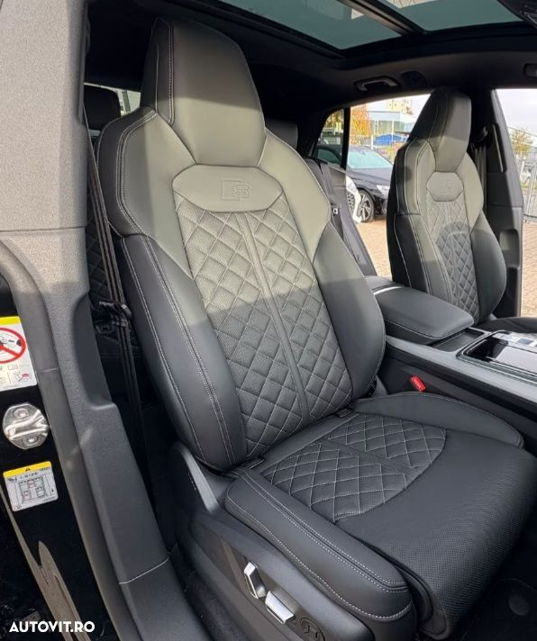 Audi Q8 - 11