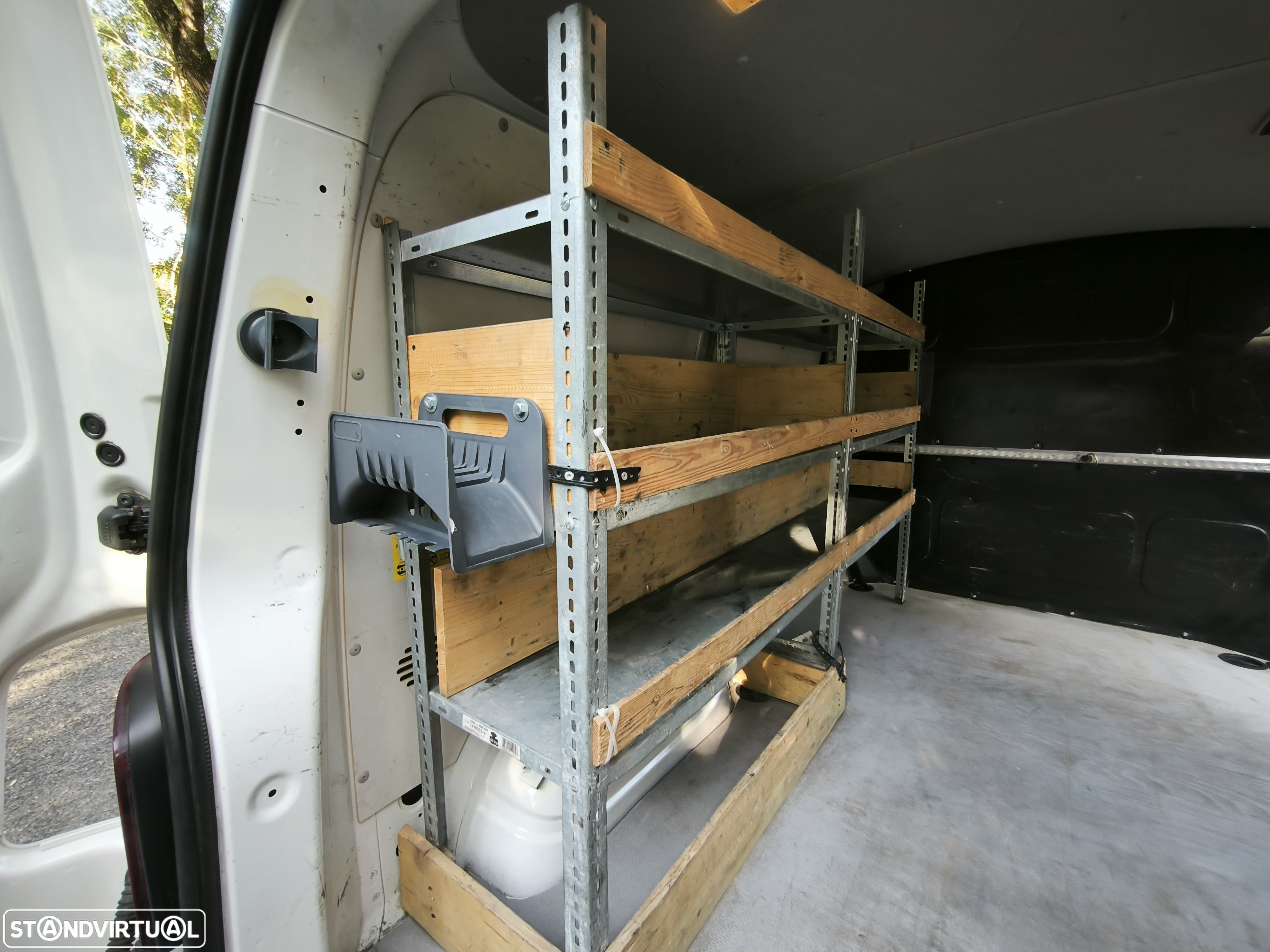 VW Transporter T5 TDI - 20