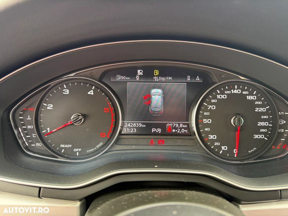 Audi A4 Avant 30 TDI S tronic - 12