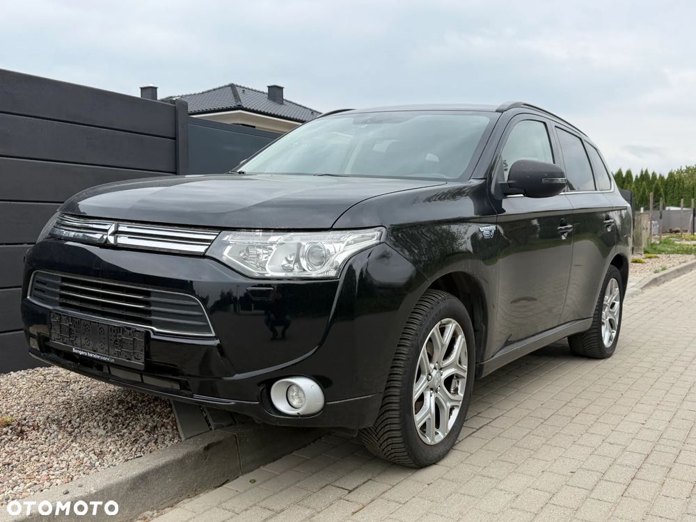 Mitsubishi Outlander 2.0 4WD Plus - 1
