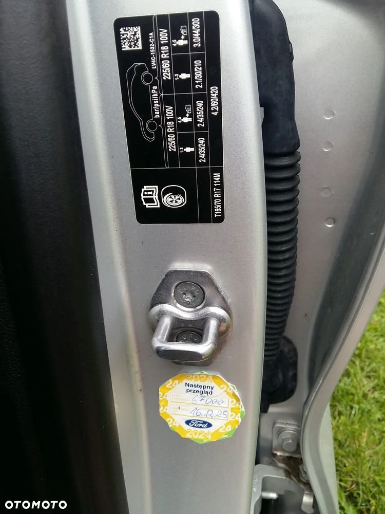 Ford Kuga 2.0 EcoBlue AWD ST-Line X - 17