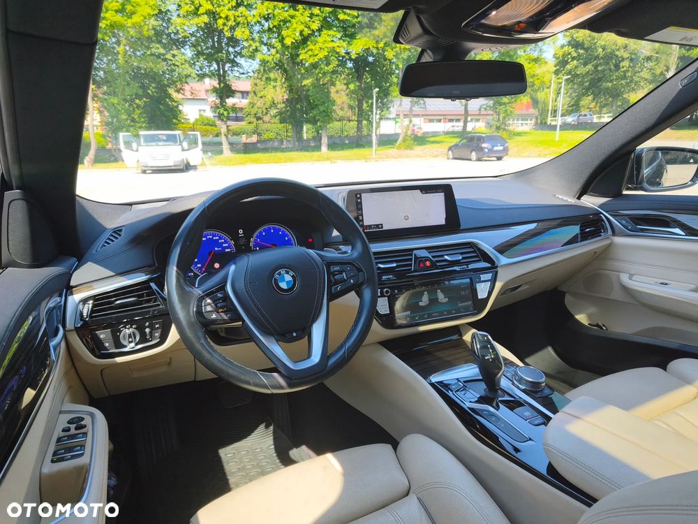 BMW 6GT 640i xDrive Sport Line - 22