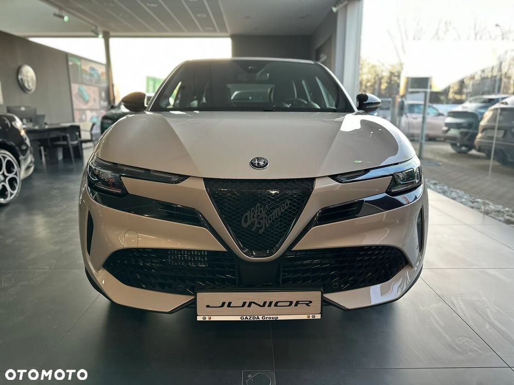 Alfa Romeo Junior 1.2 mHEV Ibrida eDCT - 4
