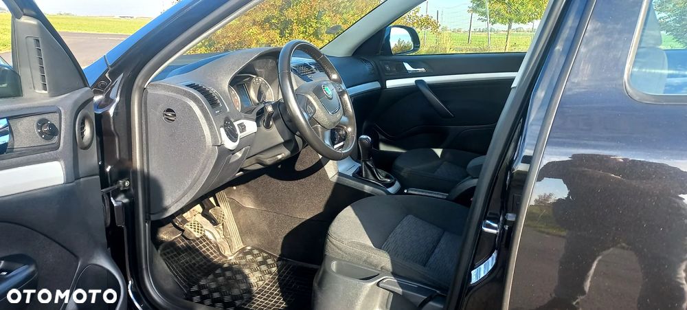 Skoda Octavia 1.6 TDI DPF Elegance - 6