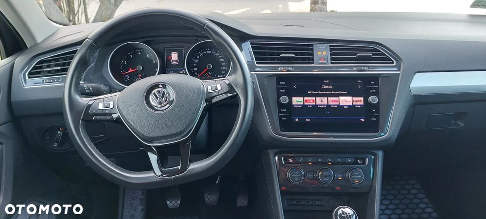 Volkswagen Tiguan 1.5 TSI EVO Comfortline - 16