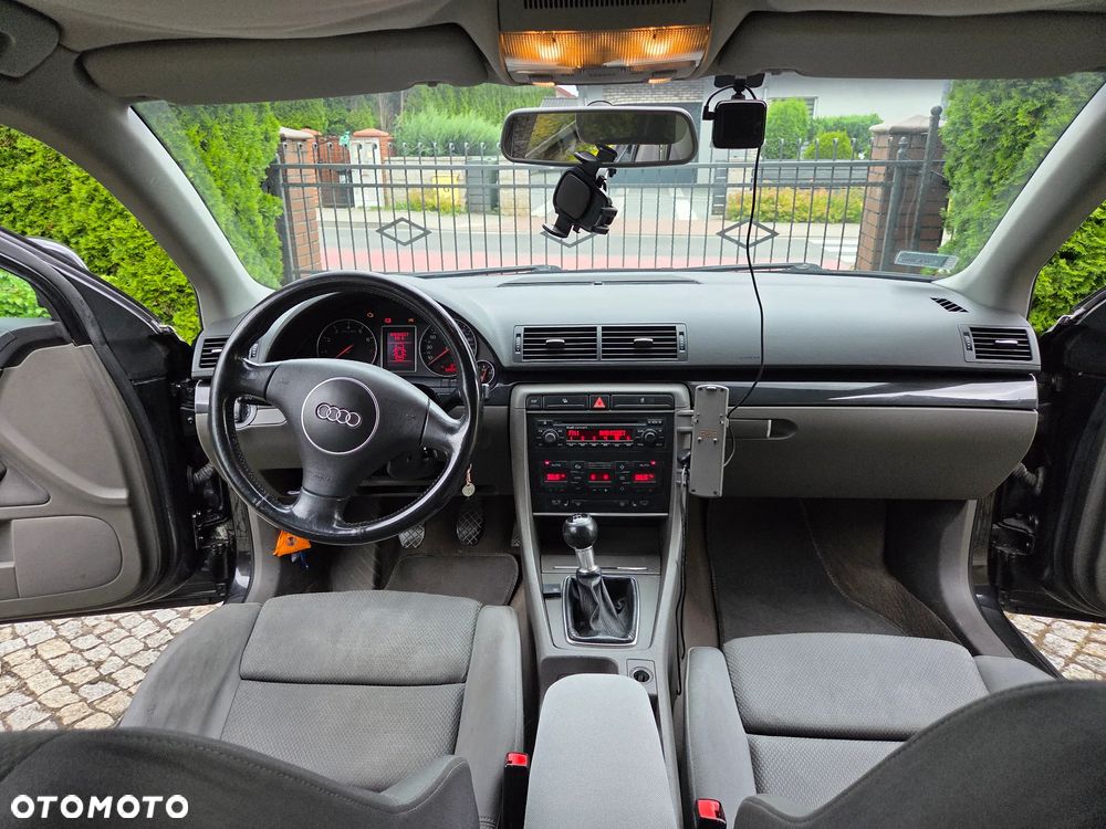 Audi A4 Avant - 8