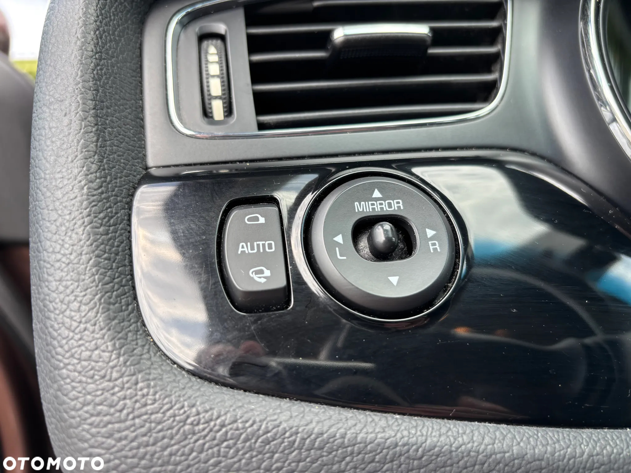 Kia Ceed 1.6 CRDi 128 Dream Team Edition - 29
