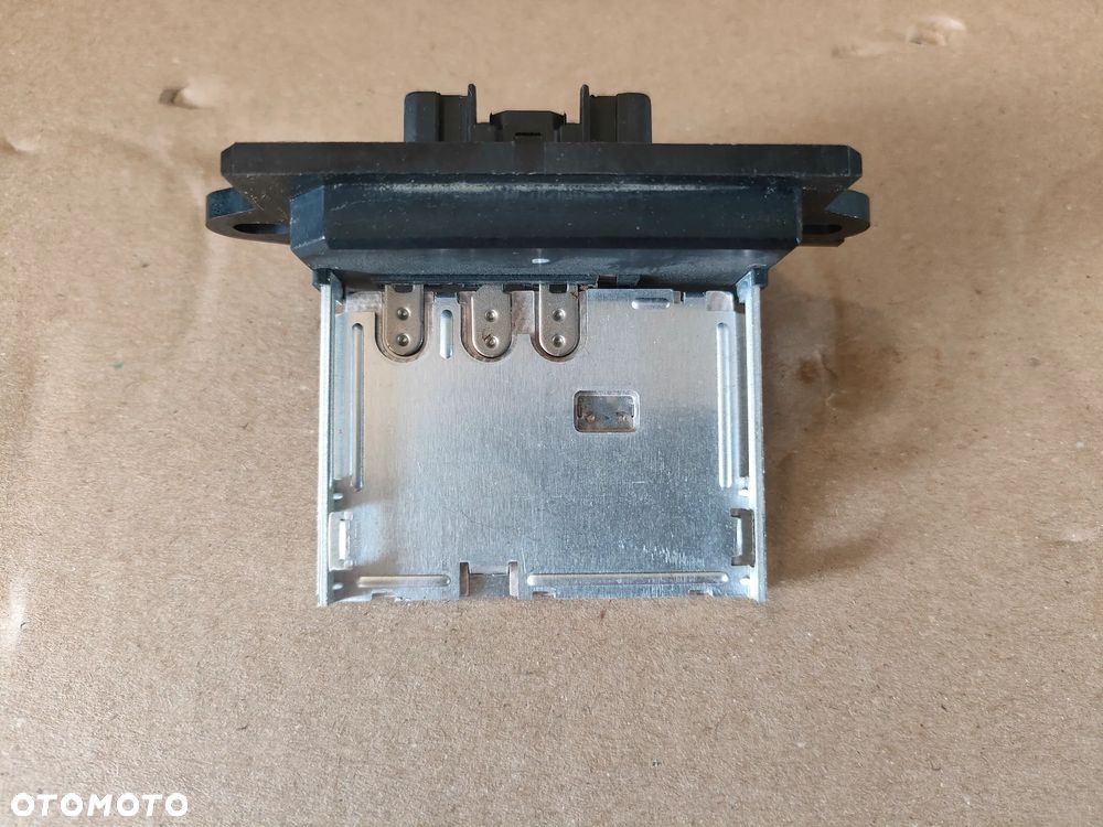 Nissan Micra k12 lift 1.2 REZYSTOR DMUCHAWY - 5