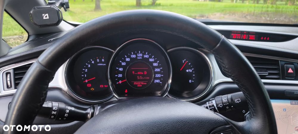 Kia Ceed 1.6 CRDi L - 8
