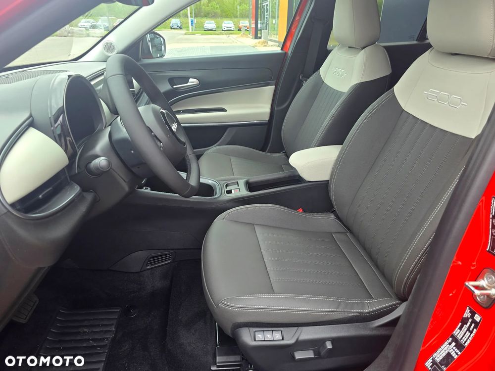Fiat 600 1.2 Turbo La Prima eDCT - 11