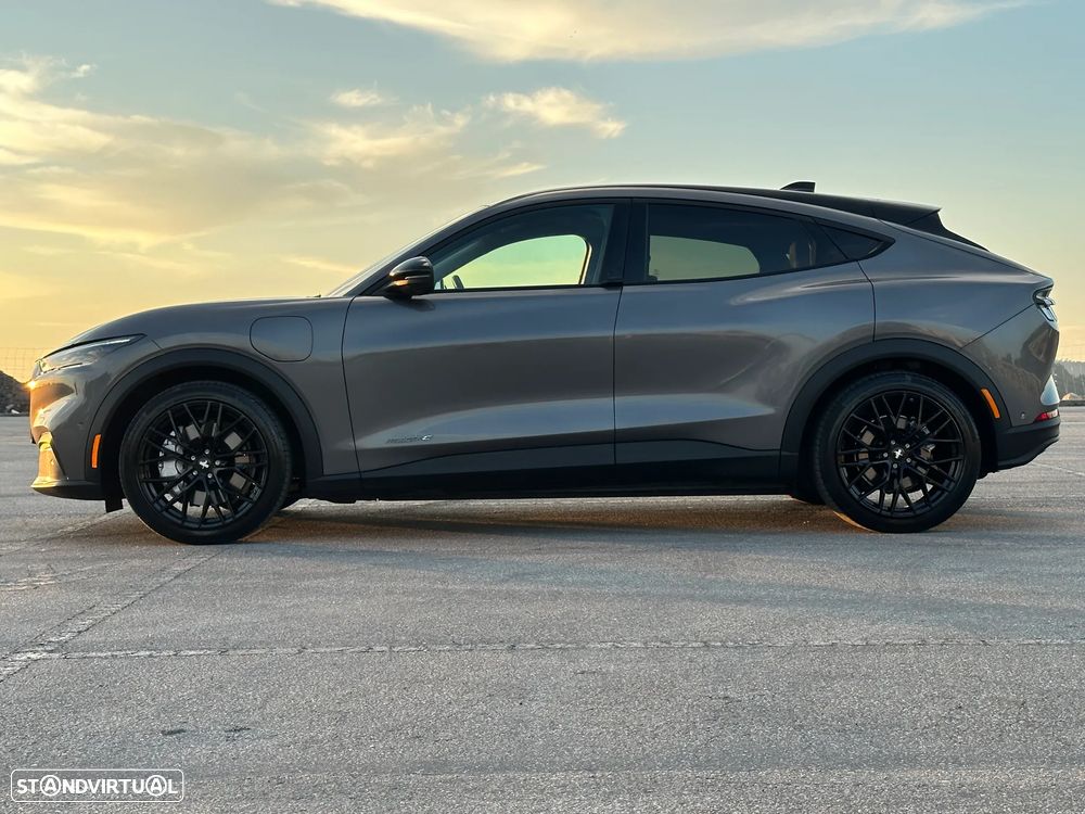 Ford Mustang Mach-E Premium - 5